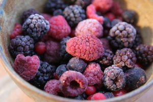 can you blend frozen fruit